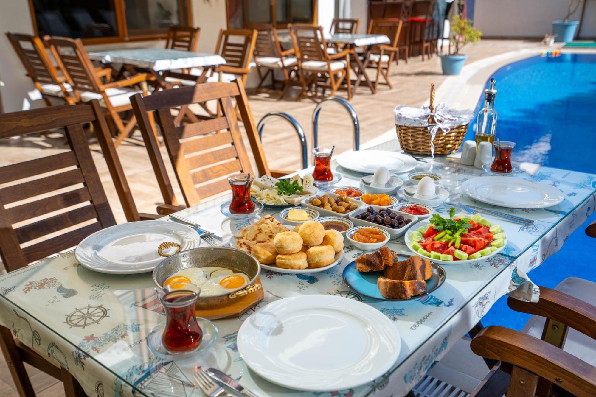 Cunda Giritlioglu Otel Adult Only Ayvalı Exterior foto